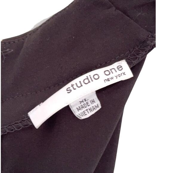 STUDIO ONE black deep v-neckline jumpsuit size XL - Picture 11 of 14